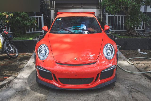 Điểm danh những siêu xe cập bến Việt Nam trong năm 2017